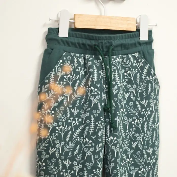 BOBBIE - SHORTS, JOGGING- & UTSTÄLLD BYXA