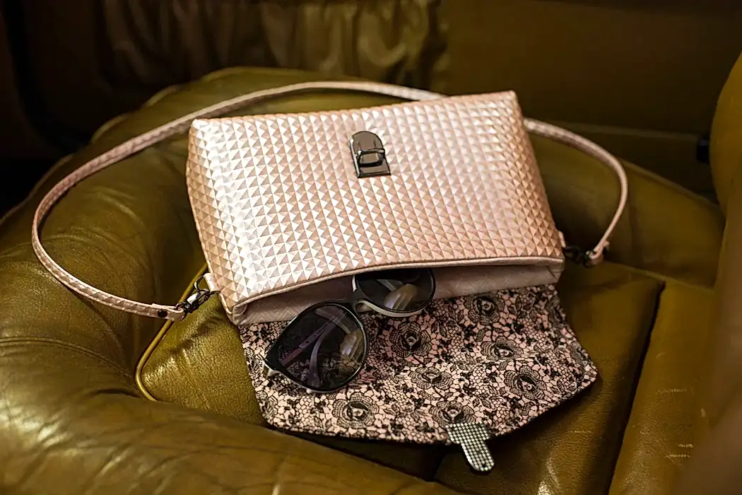 SINGAPORE SLING BAG
