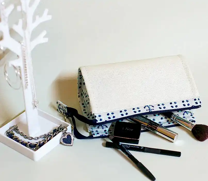 RENO ROUNDED MAKUP BAG