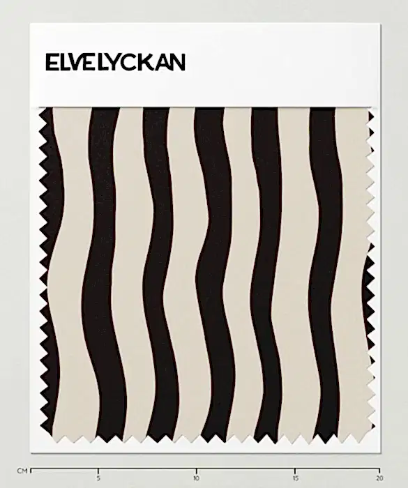 1 M WAVY STRIPES - BLACK - TRIKÅ